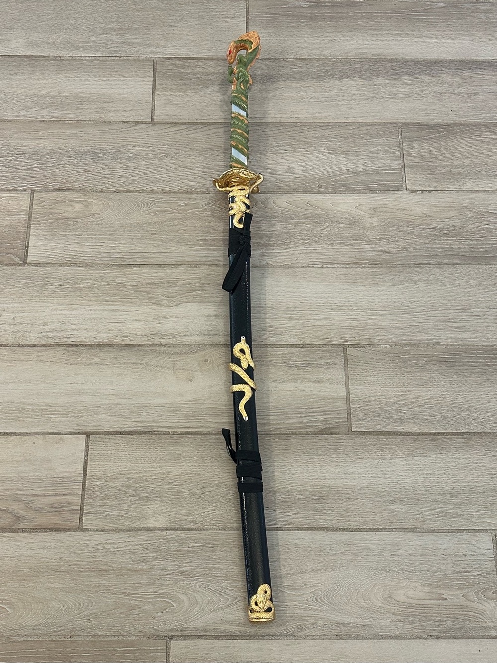 VTG Stainless Pakistan Ornate Snake/Serpent Sword Green/Gold Handle w/ Scabbard